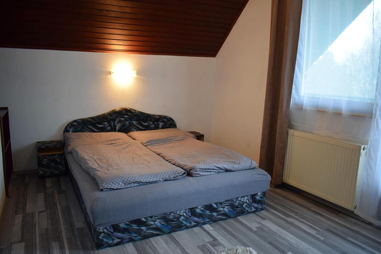 Ket Diofa Vendeghaz Hotell Felsőtárkány Exteriör bild