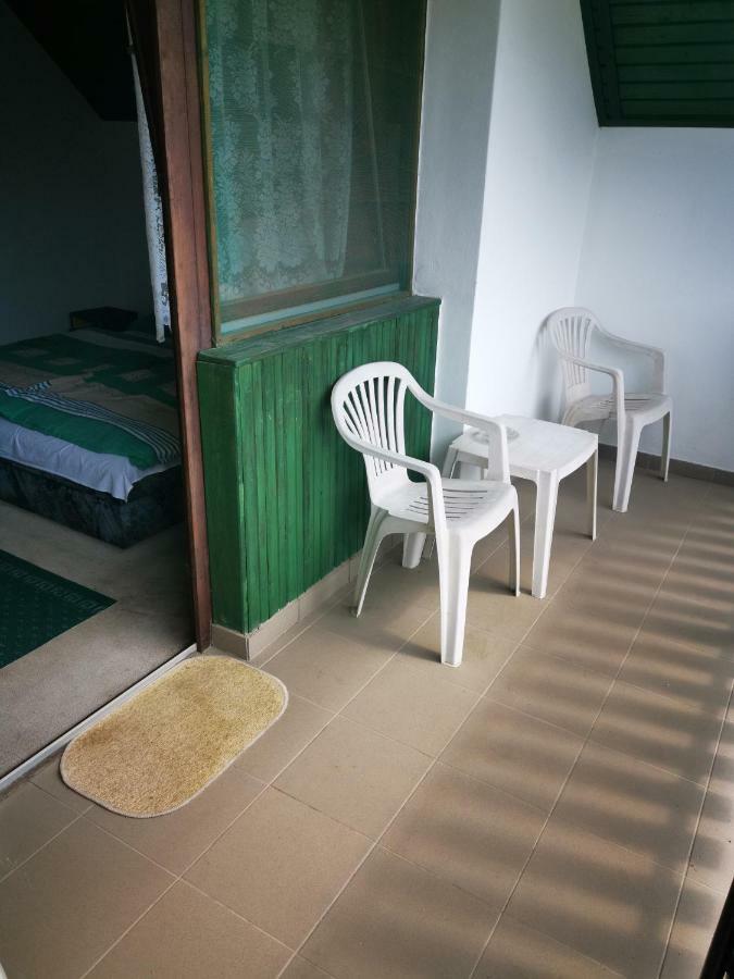 Ket Diofa Vendeghaz Hotell Felsőtárkány Exteriör bild